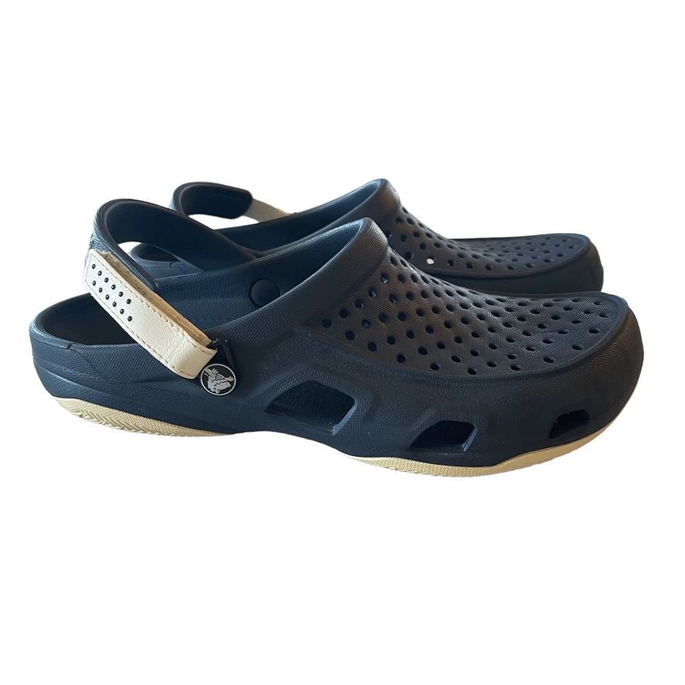 Crocs Men's Swiftwater Deck Clogs size 8 EUC hook and loop closure